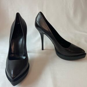 NEW Gucci Brown Patent Leather Pumps Size 37.5